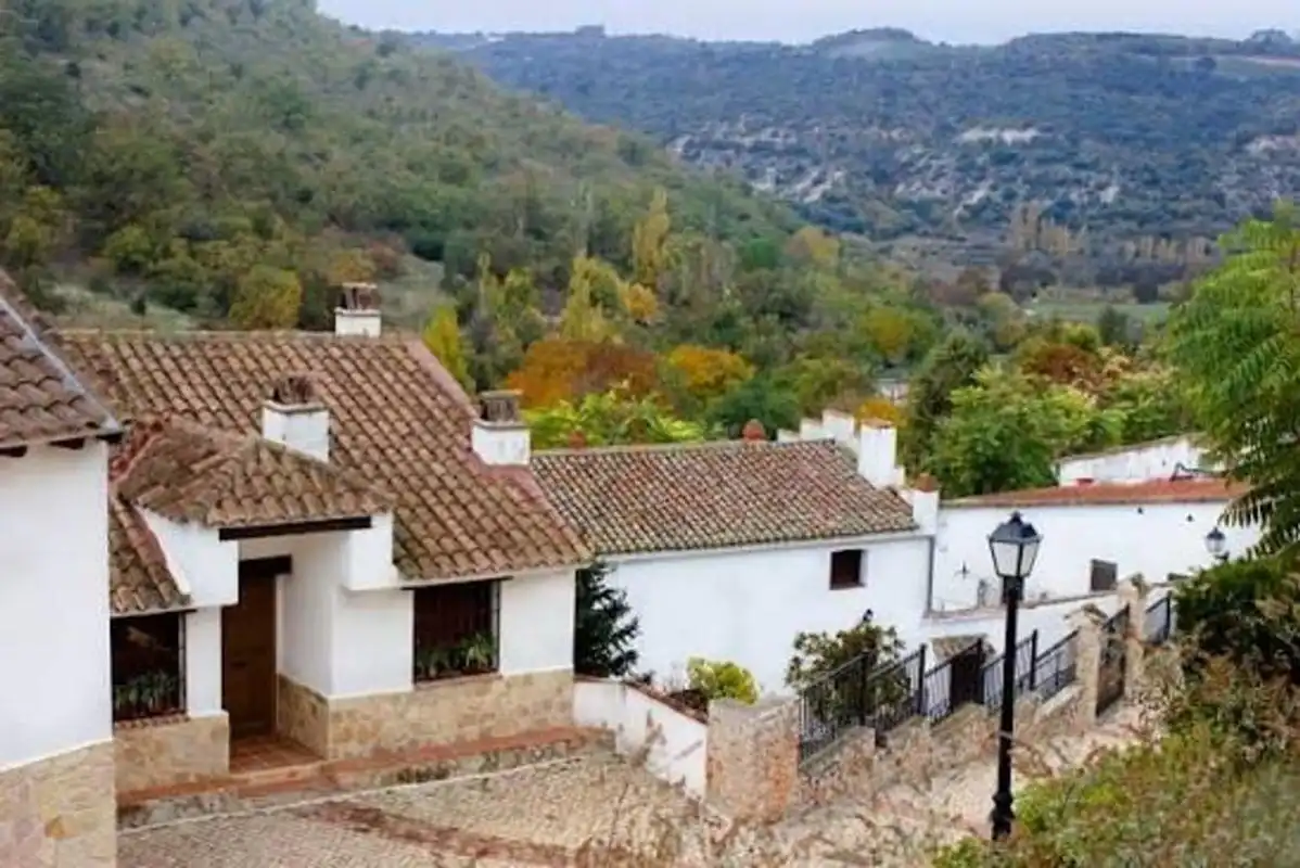 Vista exterior de Casa adosada en venda en Olmeda de las Fuentes amb Calefacció, Jardí privat i Terrassa