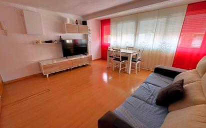 Living room of Flat for sale in L'Hospitalet de Llobregat  with Balcony