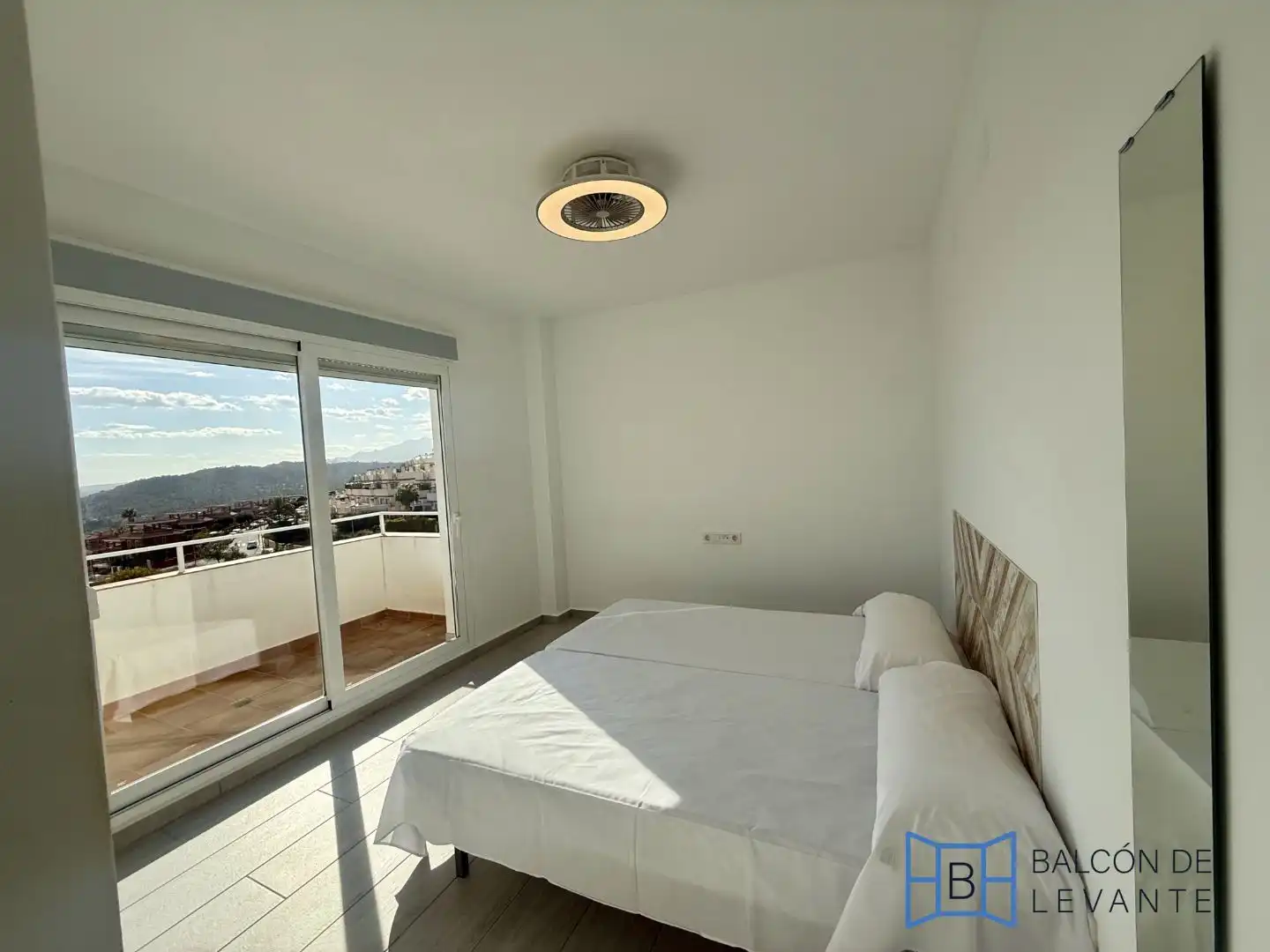 Chalet con piscina en venta en Avenida Madrid 17, imagen 8