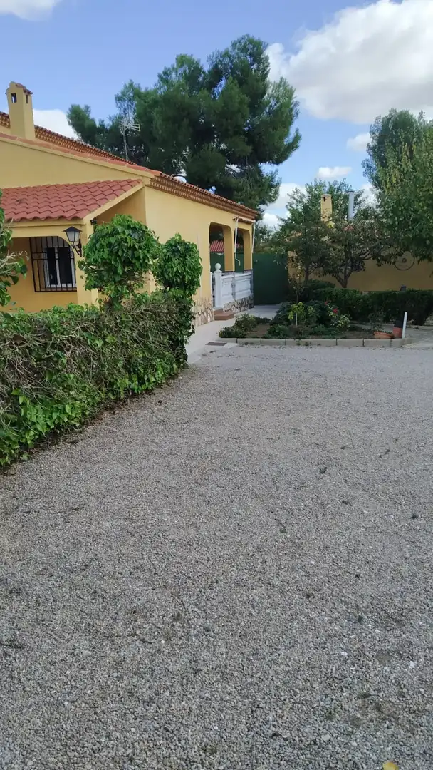 Parking de Casa o chalet en venta en Albacete con Aire acondicionado, Calefacción y Jardín privado