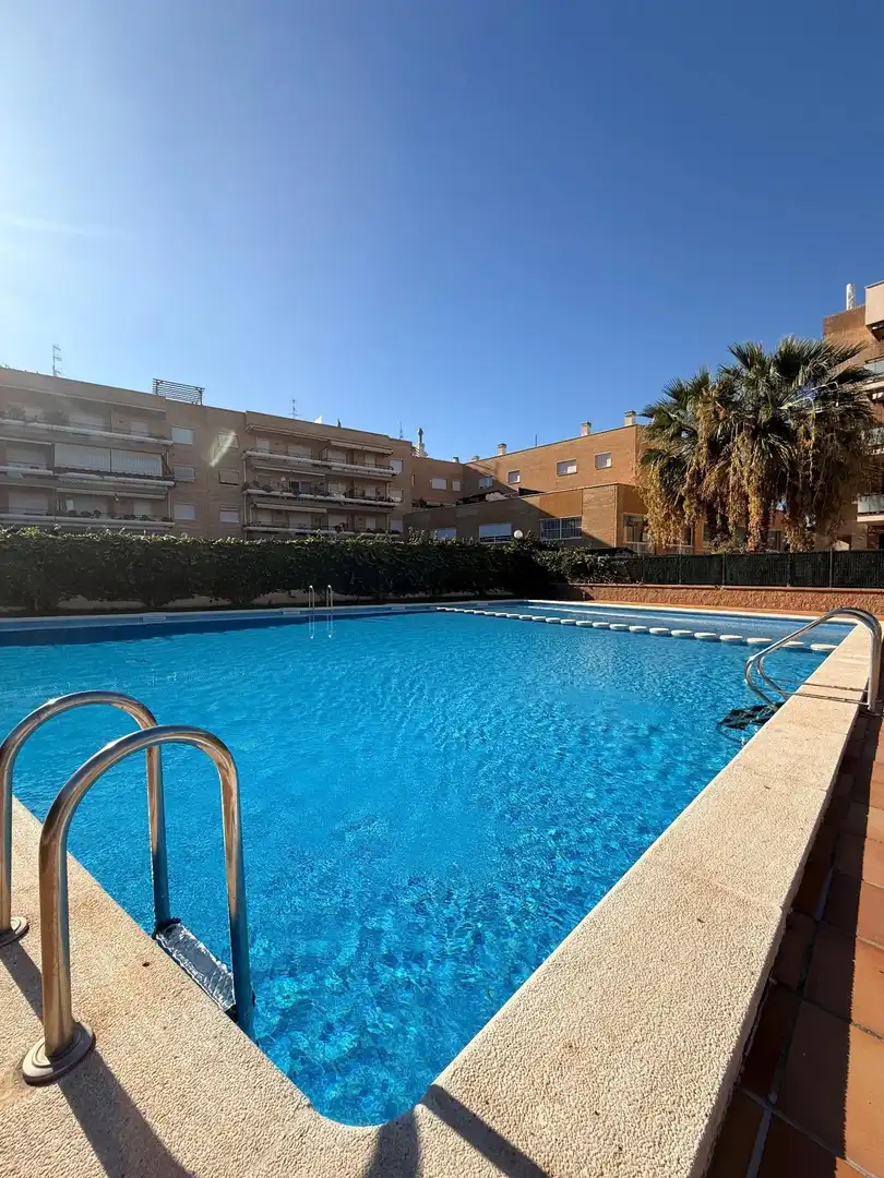 Piscina de Piso en venta en Cunit con Aire acondicionado, Calefacción y Terraza