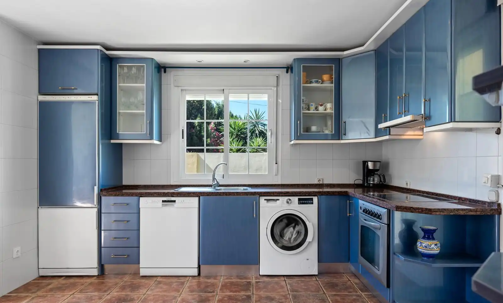 Kitchen of Houses for sale in Marbella  with Air Conditioner, Heating and Terrace