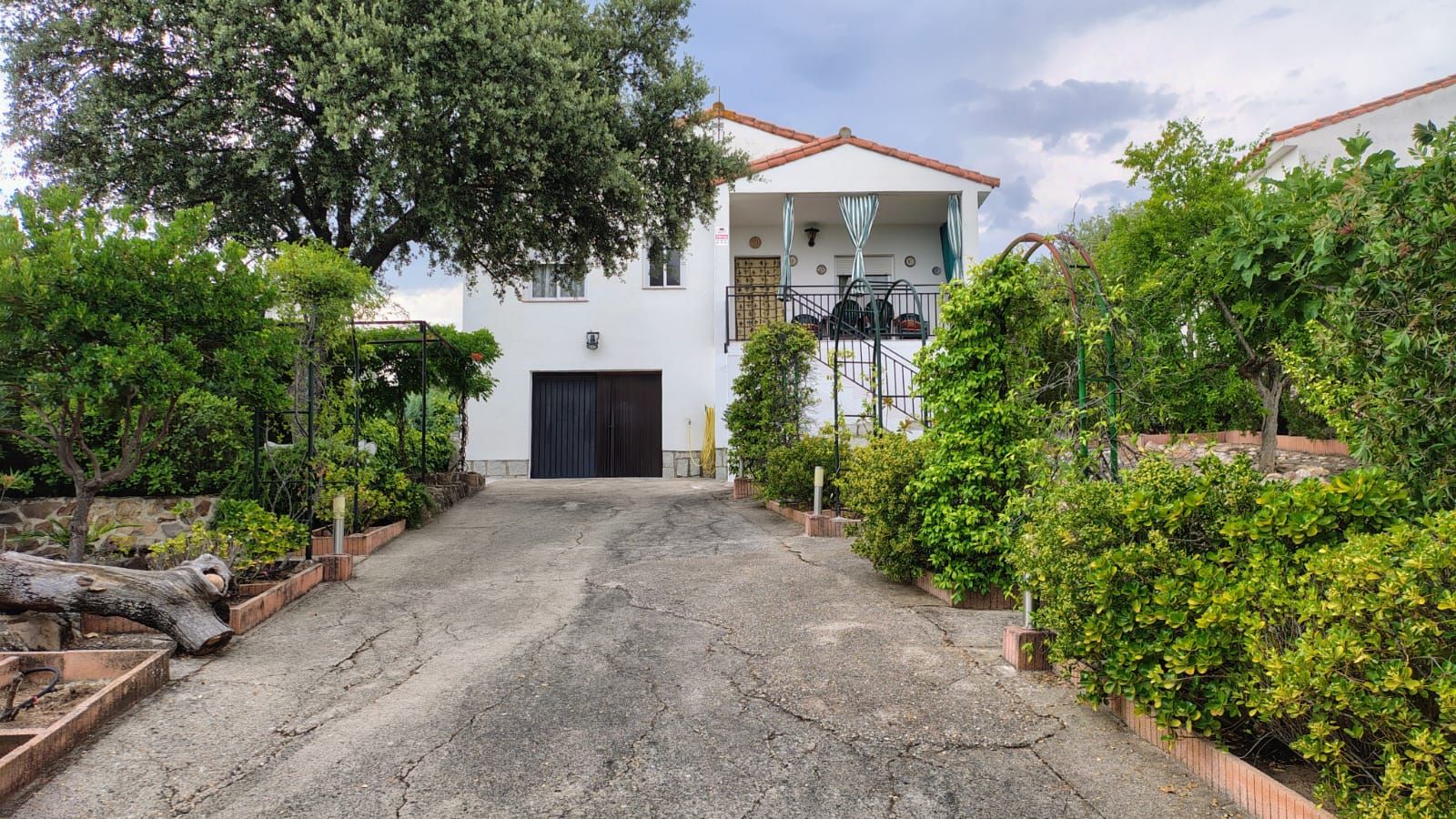 Exterior view of House or chalet for sale in Cardiel de los Montes  with Air Conditioner, Heating and Private garden