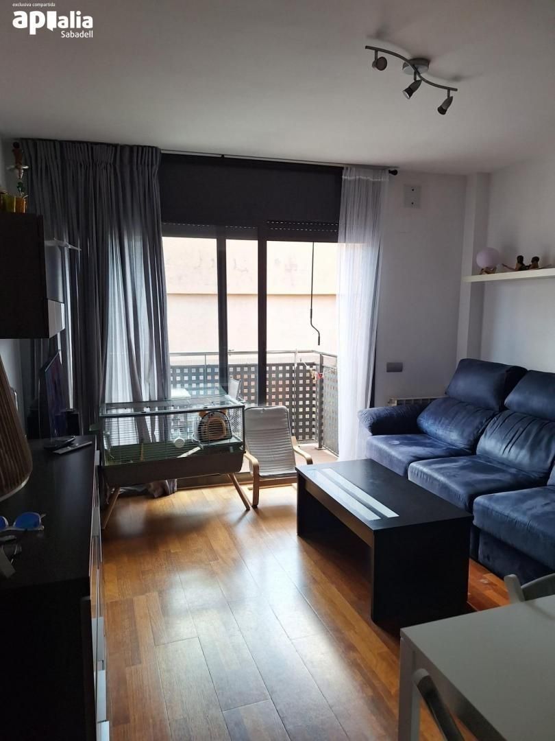 Sala d'estar de Dúplex en venda en Sabadell amb Parquet, Terrassa i Balcó