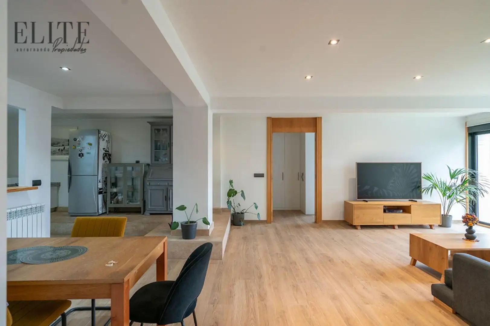 Living room of Ground floor for sale in Santander  with Heating