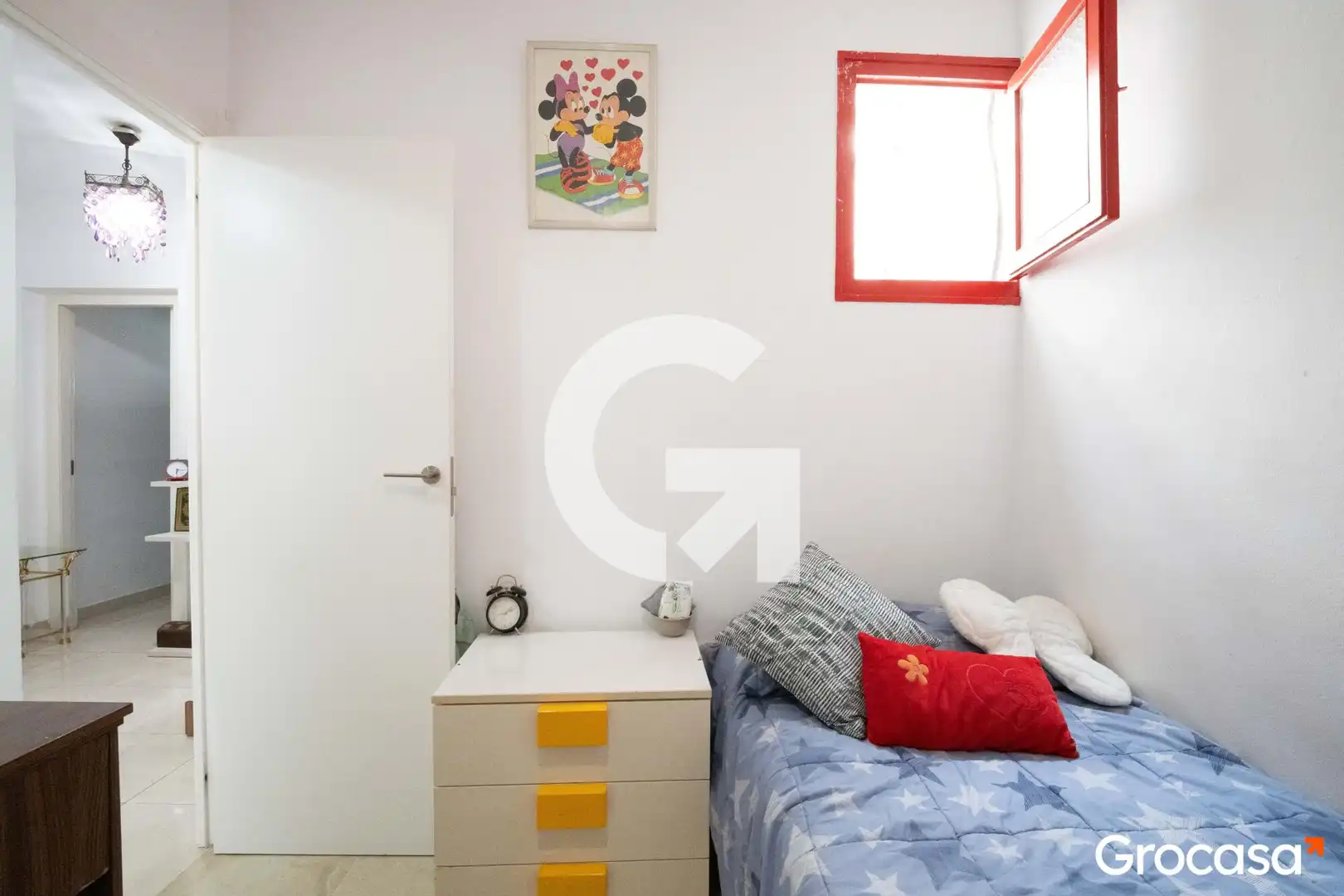 Habitación de Piso en venta en Mataró con Horno, Lavadora y TV