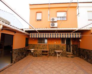 Exterior view of Duplex to rent in Puebla de la Calzada