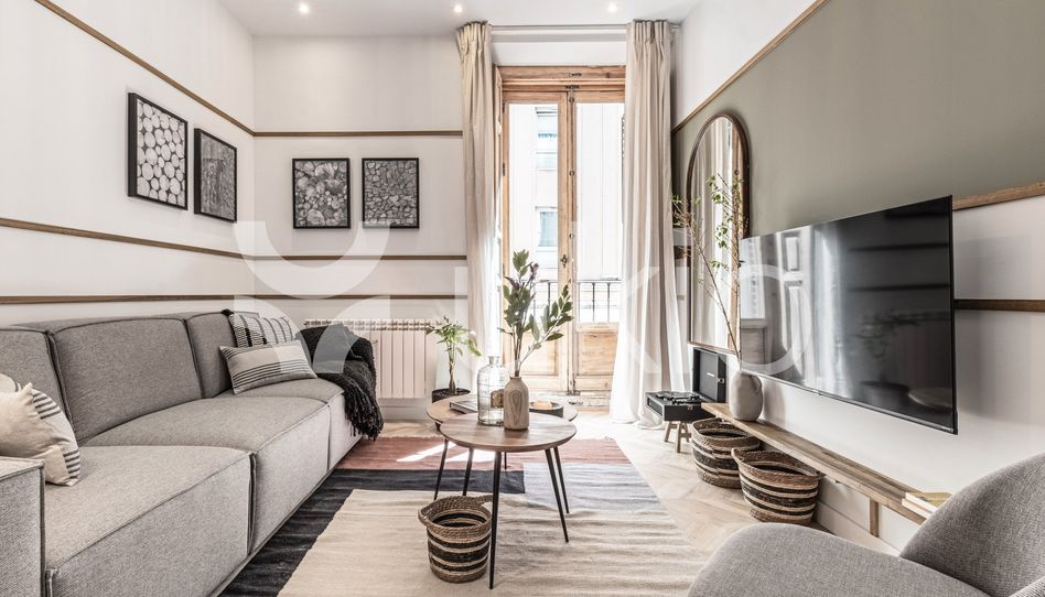 Apartamento de alquiler en Calle de San Andrés, Universidad - Malasaña