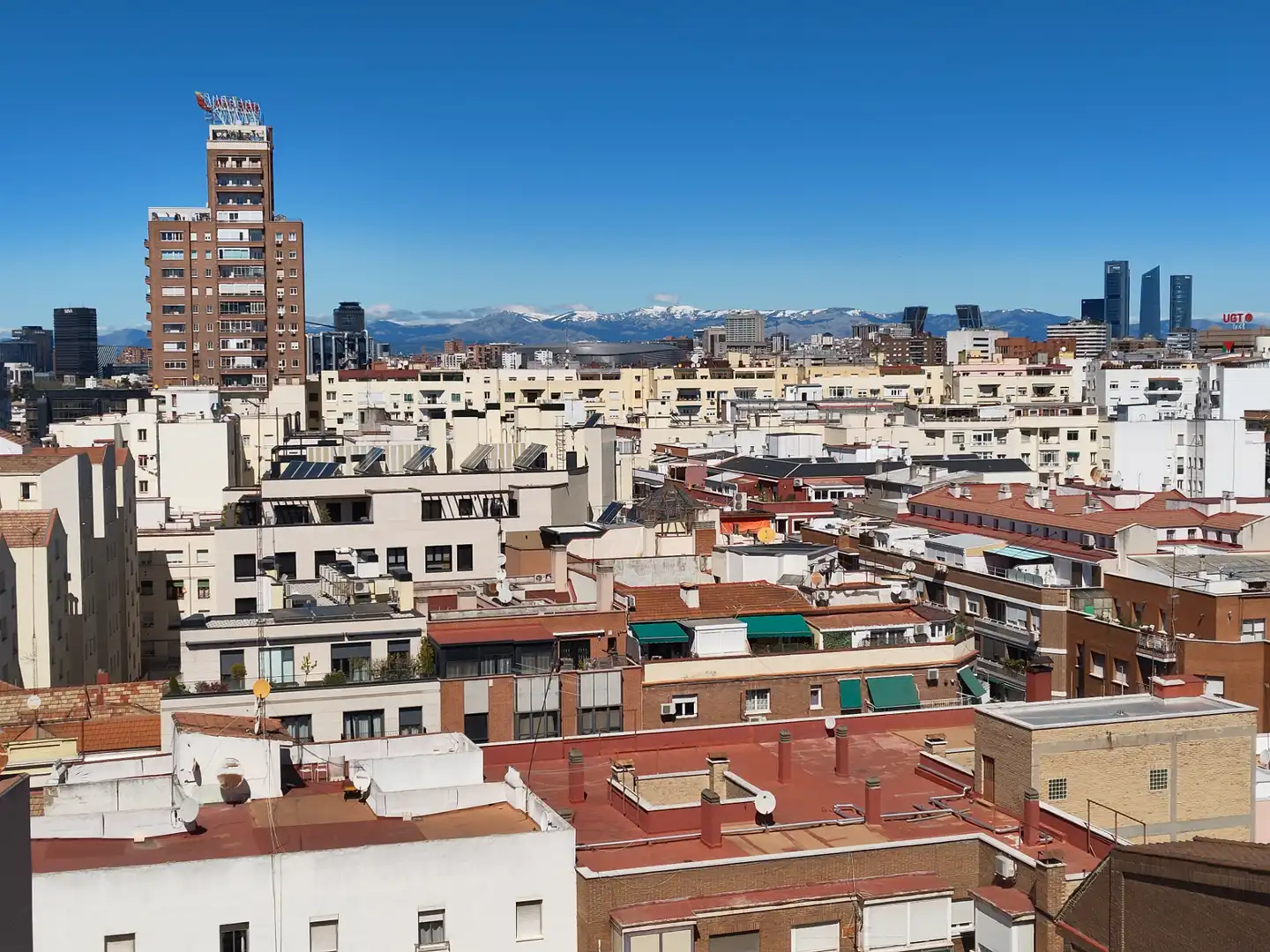 Exterior view of Flat for sale in Madrid  with Air Conditioner, Heating and Balcony