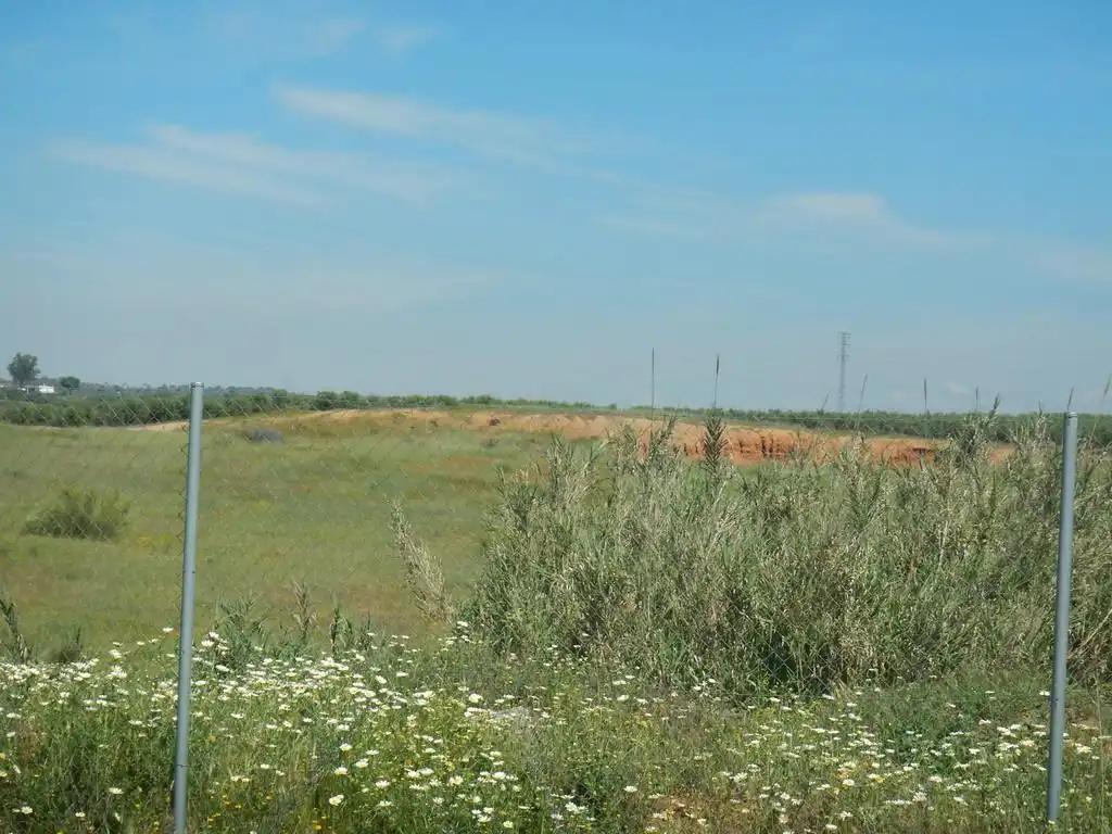 Terreni e lotti in vendita a A-460 81