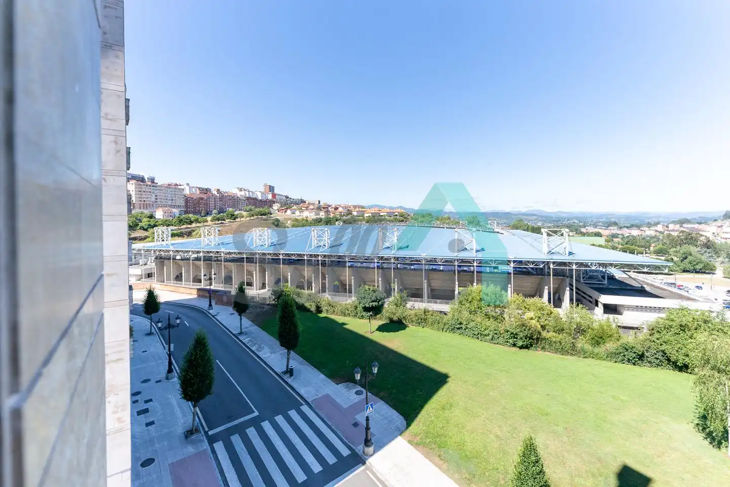 Vista exterior de Piso en venta en Oviedo  con Calefacción, Parquet y Trastero