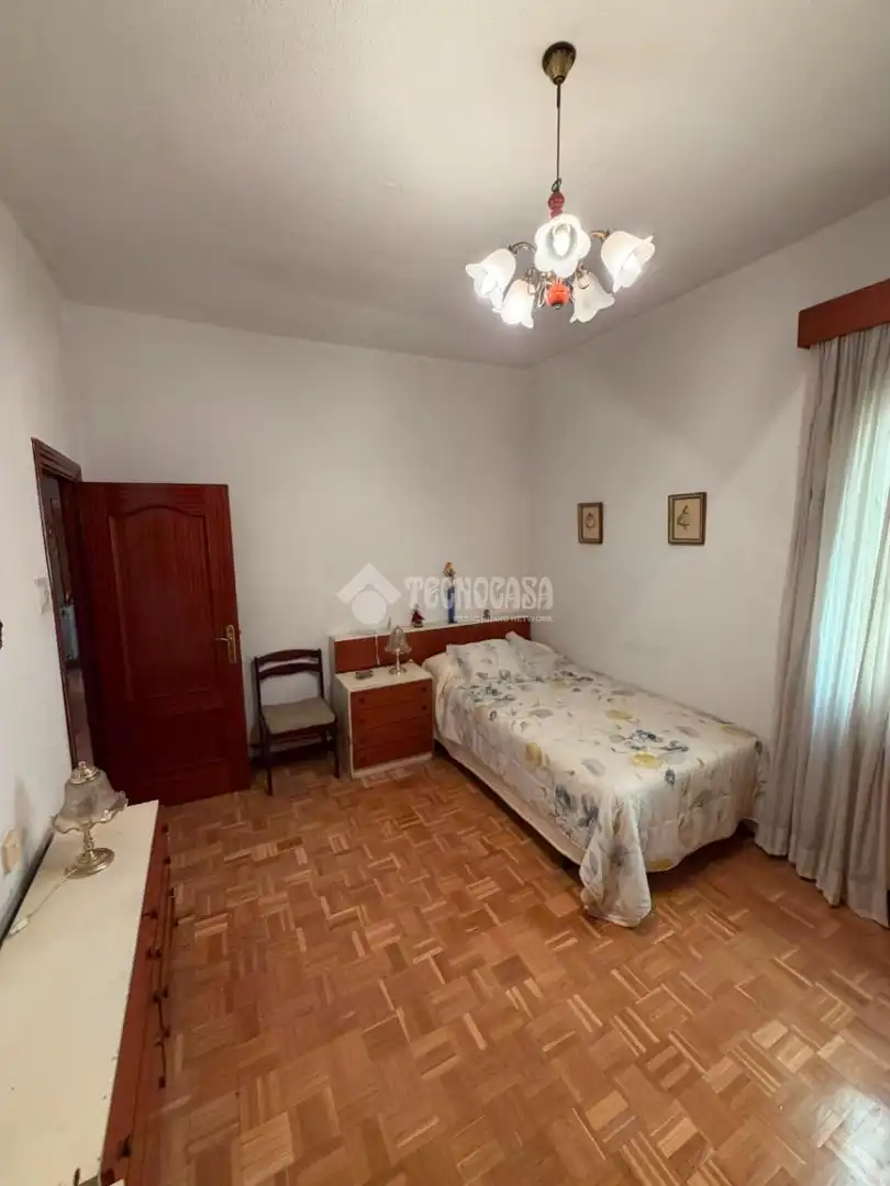 Bedroom of Flat for sale in Madrid