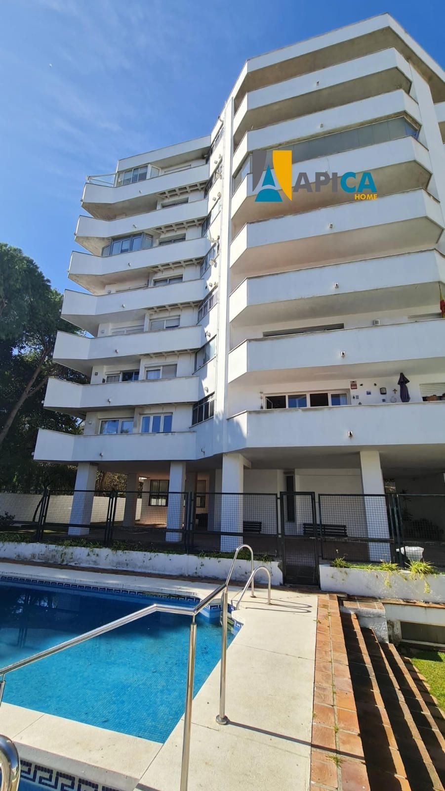 Exterior view of Flat for sale in Algeciras  with Terrace and Swimming Pool