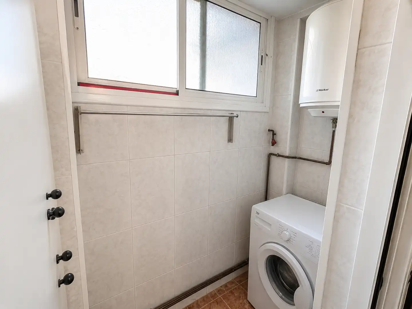 Badezimmer von Erdgeschoss zum Verkauf in Cornellà de Llobregat