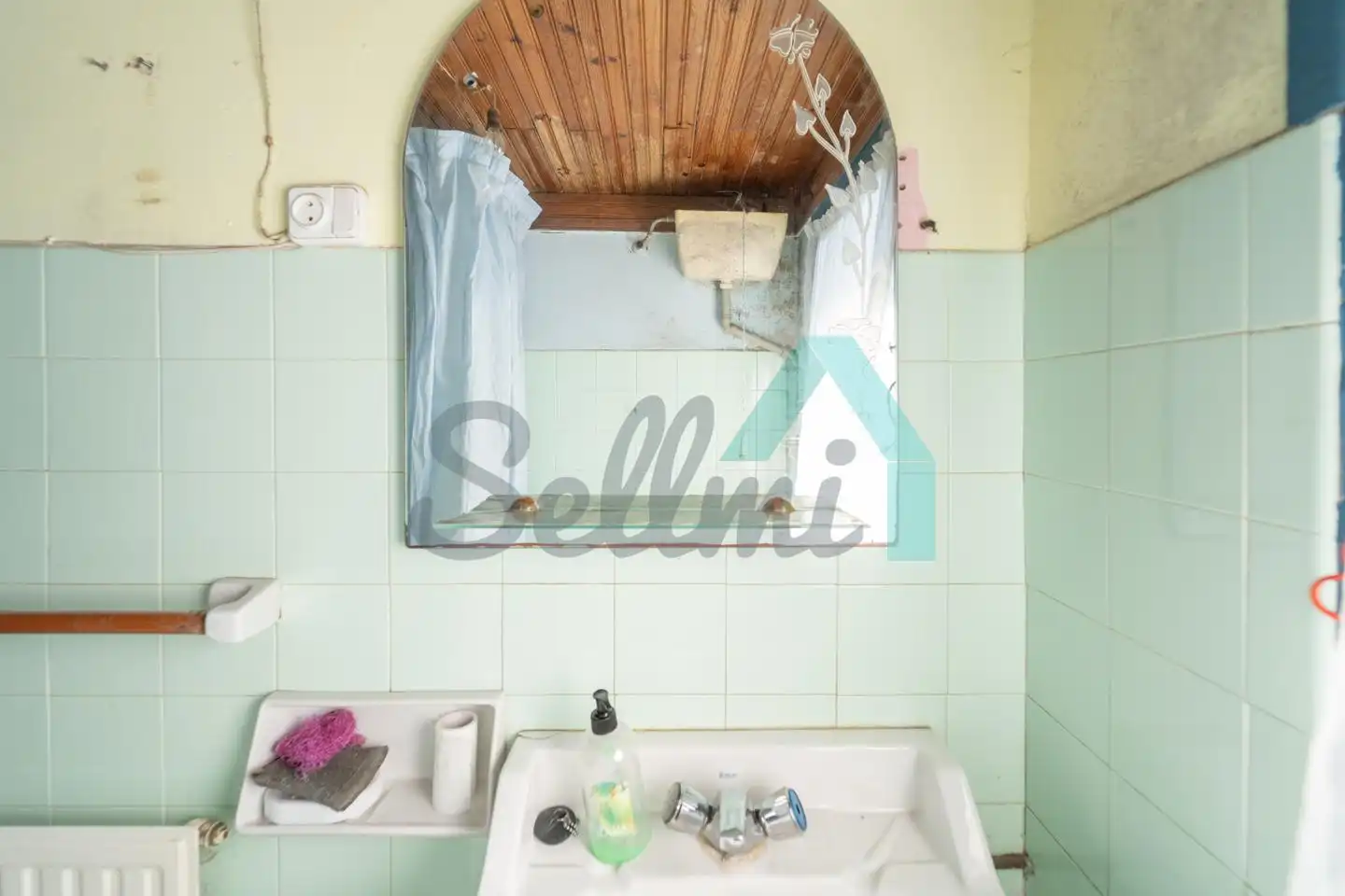 Bathroom of Houses for sale in Parres  with Heating, Private garden and Storage room
