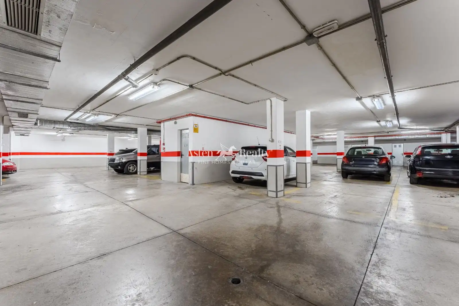 Parking de Dúplex en venta en Guía de Isora con Terraza, Trastero y Amueblado