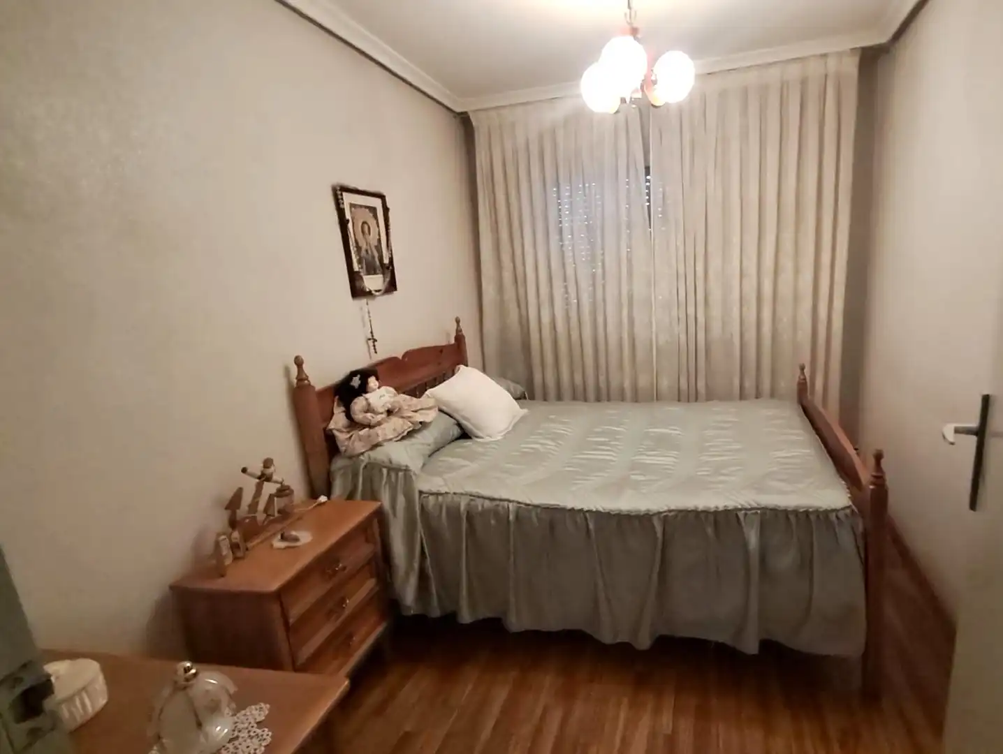 Habitación de Casa o chalet en venta en Cuéllar con Calefacción, Trastero y Amueblado