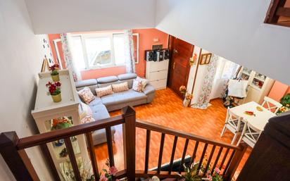 Sala d'estar de Casa adosada en venda en Tacoronte amb Terrassa i Moblat