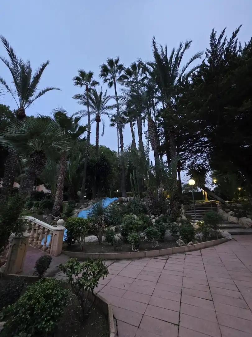 Flat with pool for sale in Playa de Poniente