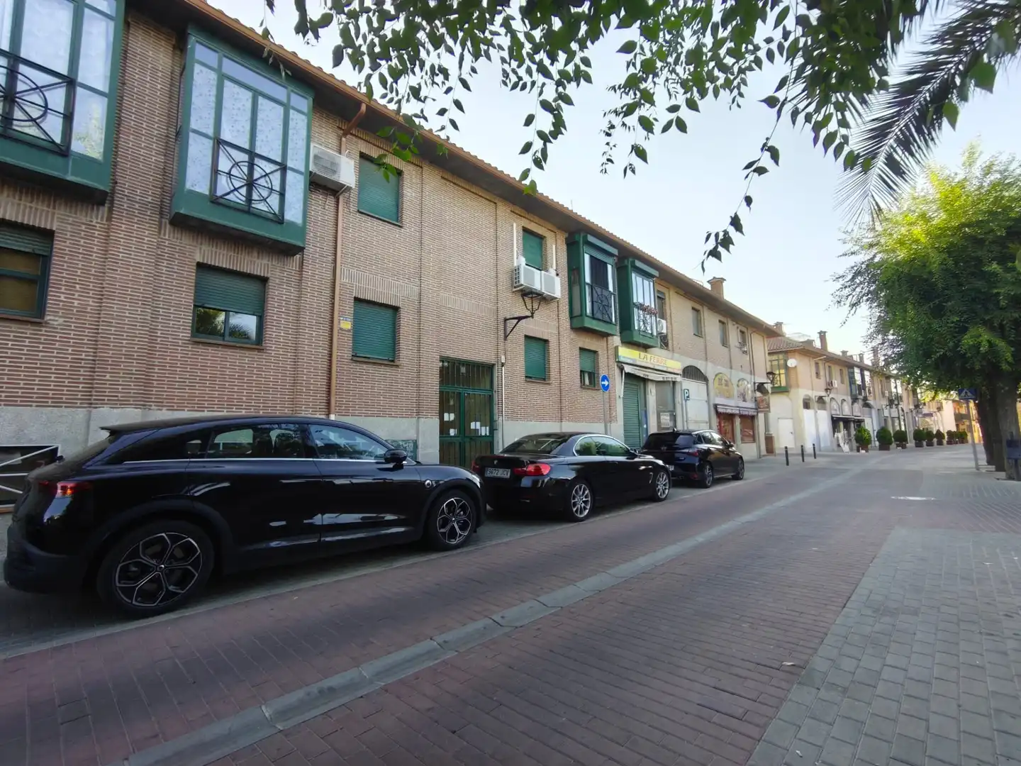 Vista exterior de Estudio en venta en Sevilla la Nueva con Aire acondicionado, Calefacción y Terraza