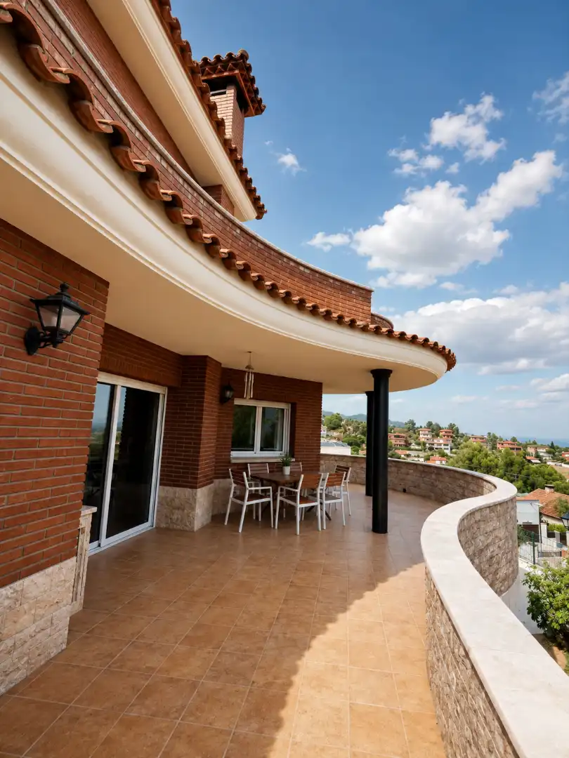 Casa con terraza en venta en Carrer Xaloc, imagen 4