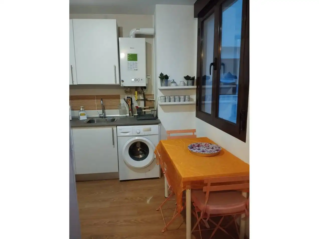 Cocina de Apartamento de alquiler en Ocaña con Calefacción, Parquet y Amueblado