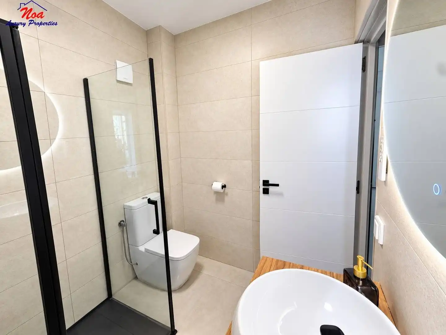 Apartamento con balcón en venta en Calle Tres Banderas, imagen 24