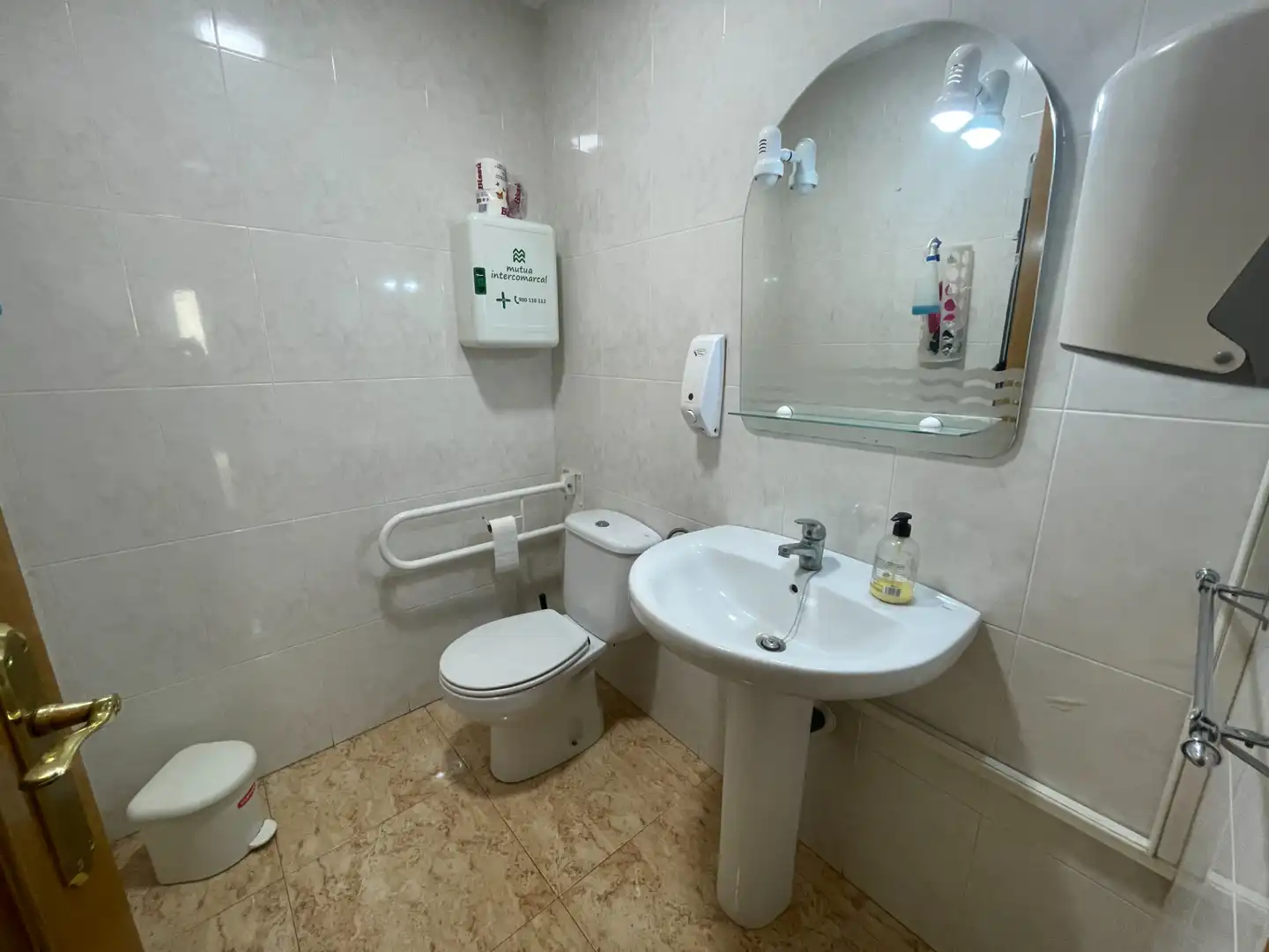 Badezimmer von Geschaftsraum zur Miete in Alcantarilla mit Klimaanlage