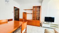 Living room of Flat for sale in  Barcelona Capital  with Air Conditioner, Furnished and Oven