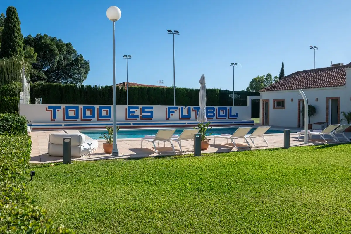 Piscina de Casa o chalet en venta en Elche / Elx con Aire acondicionado, Calefacción y Jardín privado