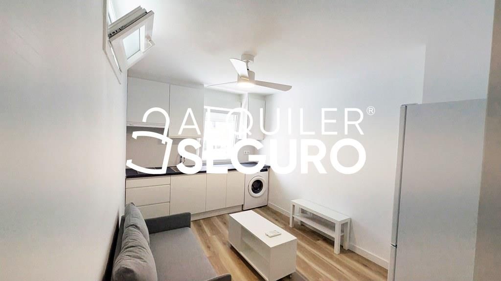 Bedroom of Study to rent in  Madrid Capital  with Heating, Storage room and Furnished