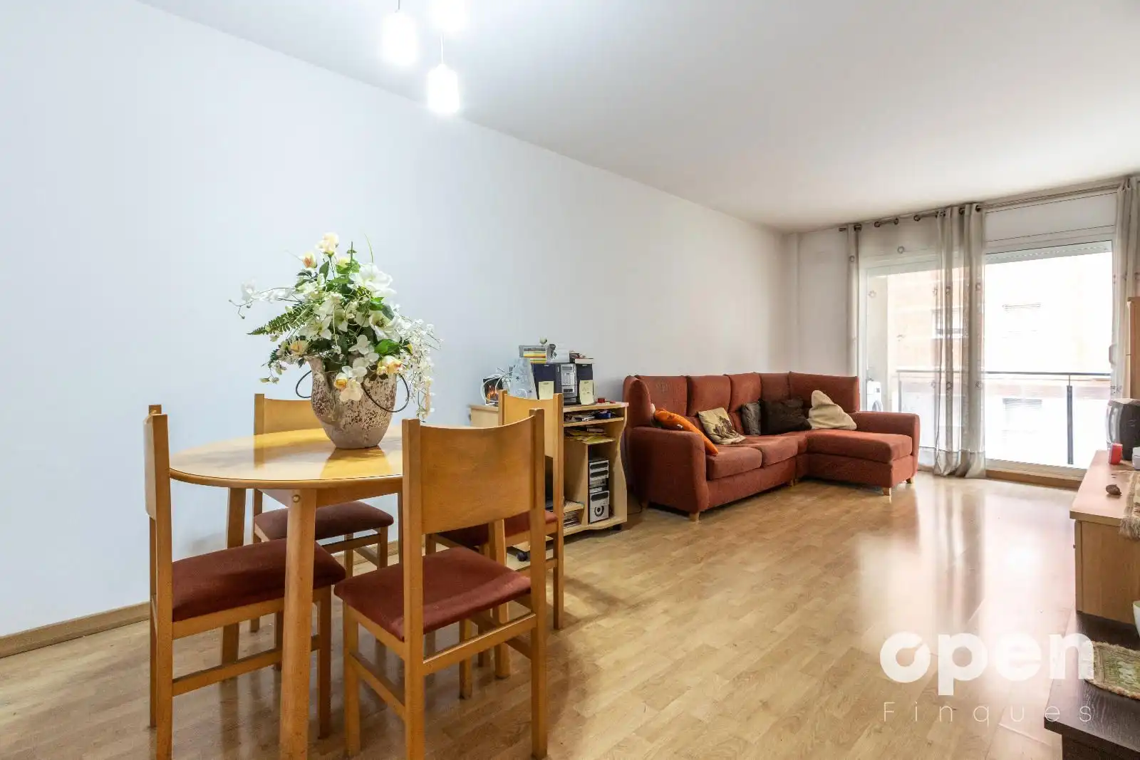 Living room of Flat for sale in Terrassa  with Air Conditioner, Heating and Terrace