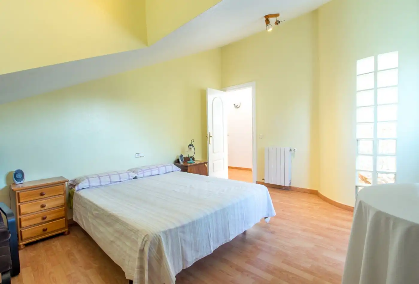 Habitación de Casa o chalet en venta en Murcia con Aire acondicionado, Calefacción y Jardín privado