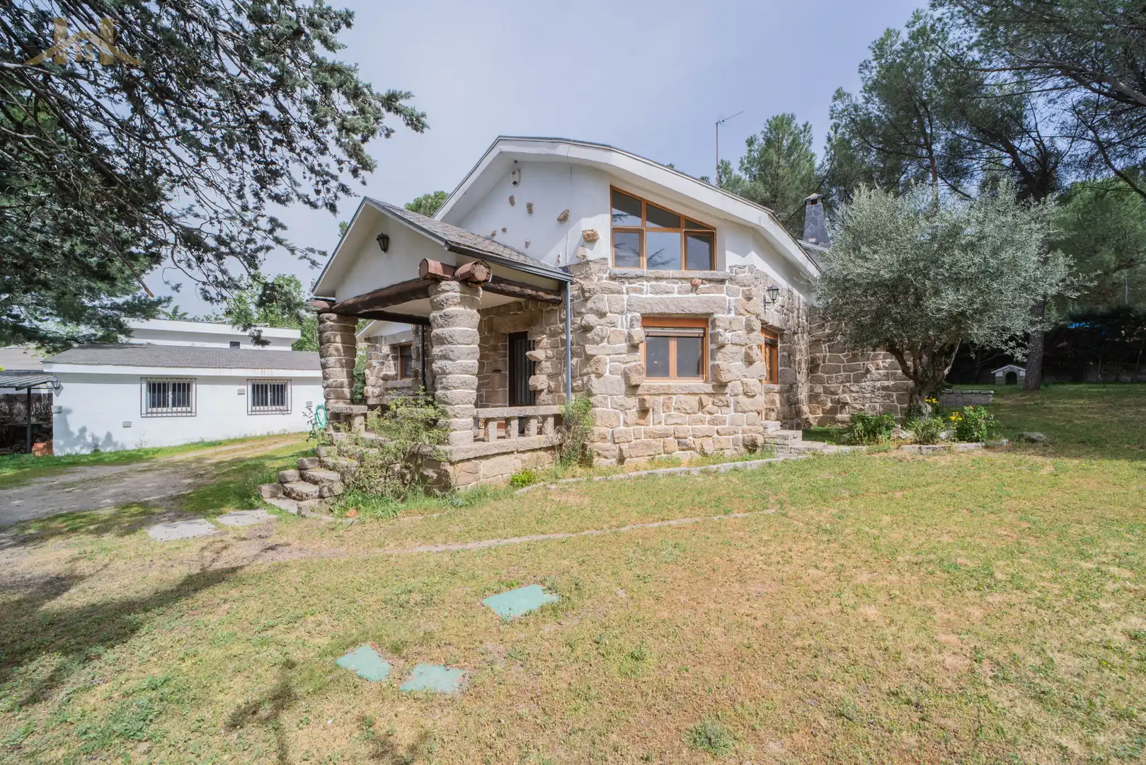Vista exterior de Casa o xalet en venda en Guadarrama amb Calefacció, Jardí privat i Piscina