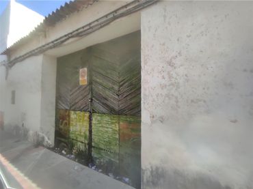 Business premises for sale in Calle Alcalá de los Gazules 29