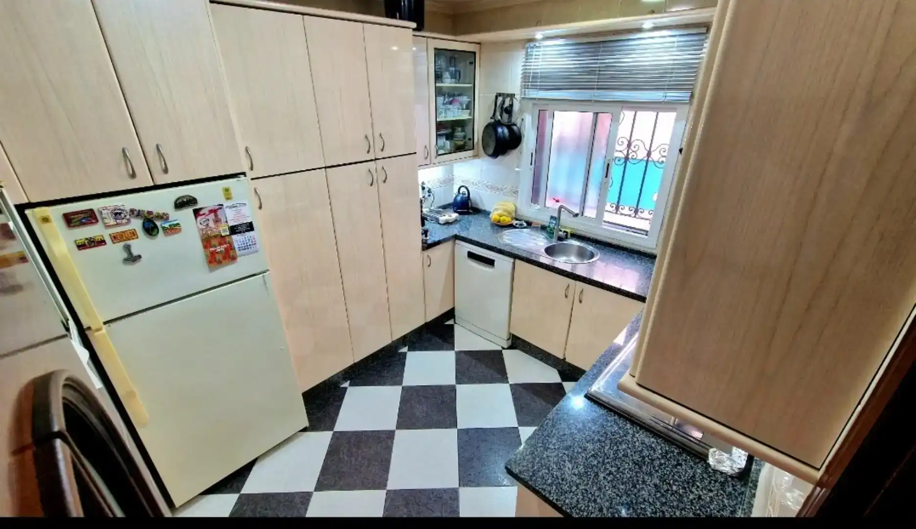Kitchen of Houses for sale in  Sevilla Capital  with Air Conditioner