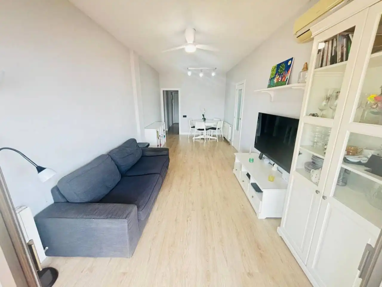 Sala de estar de Ático en venta en Vilanova i la Geltrú con Aire acondicionado, Calefacción y Parquet