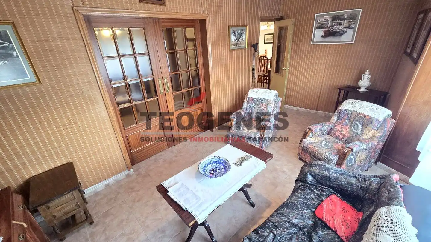 Living room of Houses for sale in Villarejo de Fuentes  with Terrace and Furnished