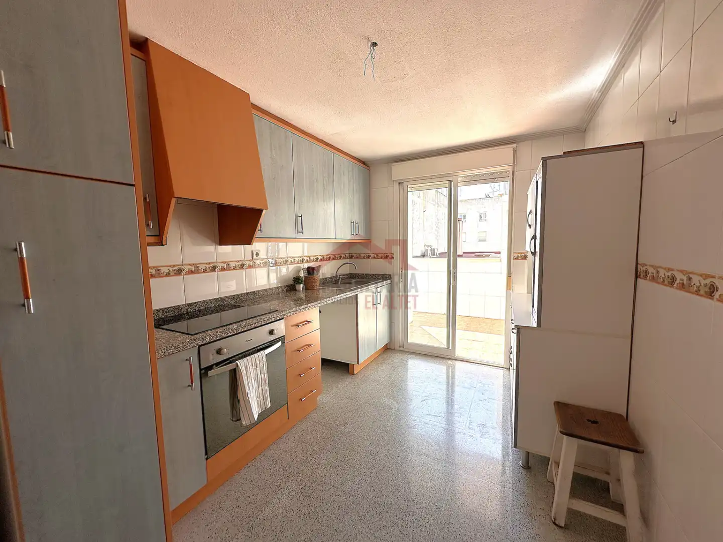 Cocina de Piso en venta en Elche / Elx con Trastero, Amueblado y Horno
