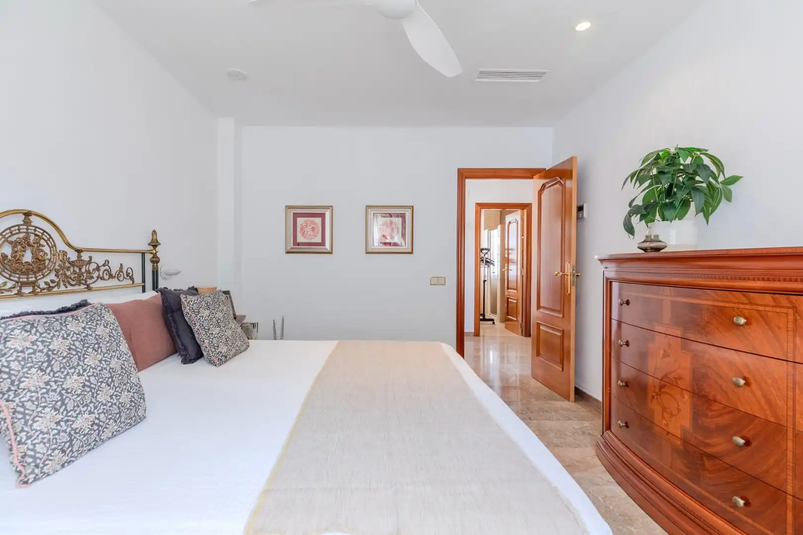Habitación de Casa o chalet en venta en L'Eliana con Calefacción y Terraza