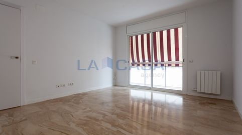 Photo 3 of Flat for sale in Calle Ceravalls del, Les Planes, L'Hospitalet de Llobregat