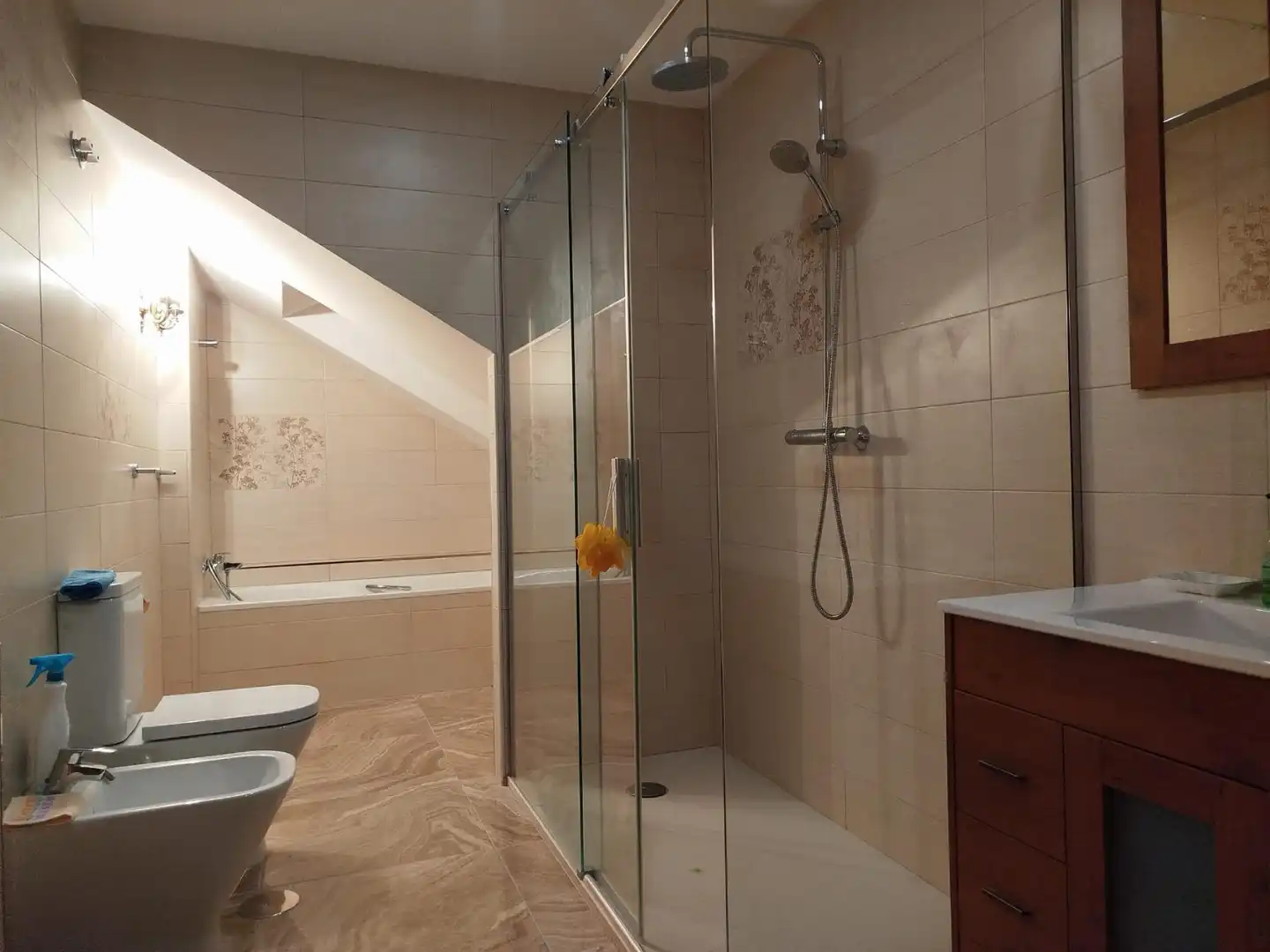 Bathroom of Houses for sale in El Escorial  with Heating and Swimming Pool