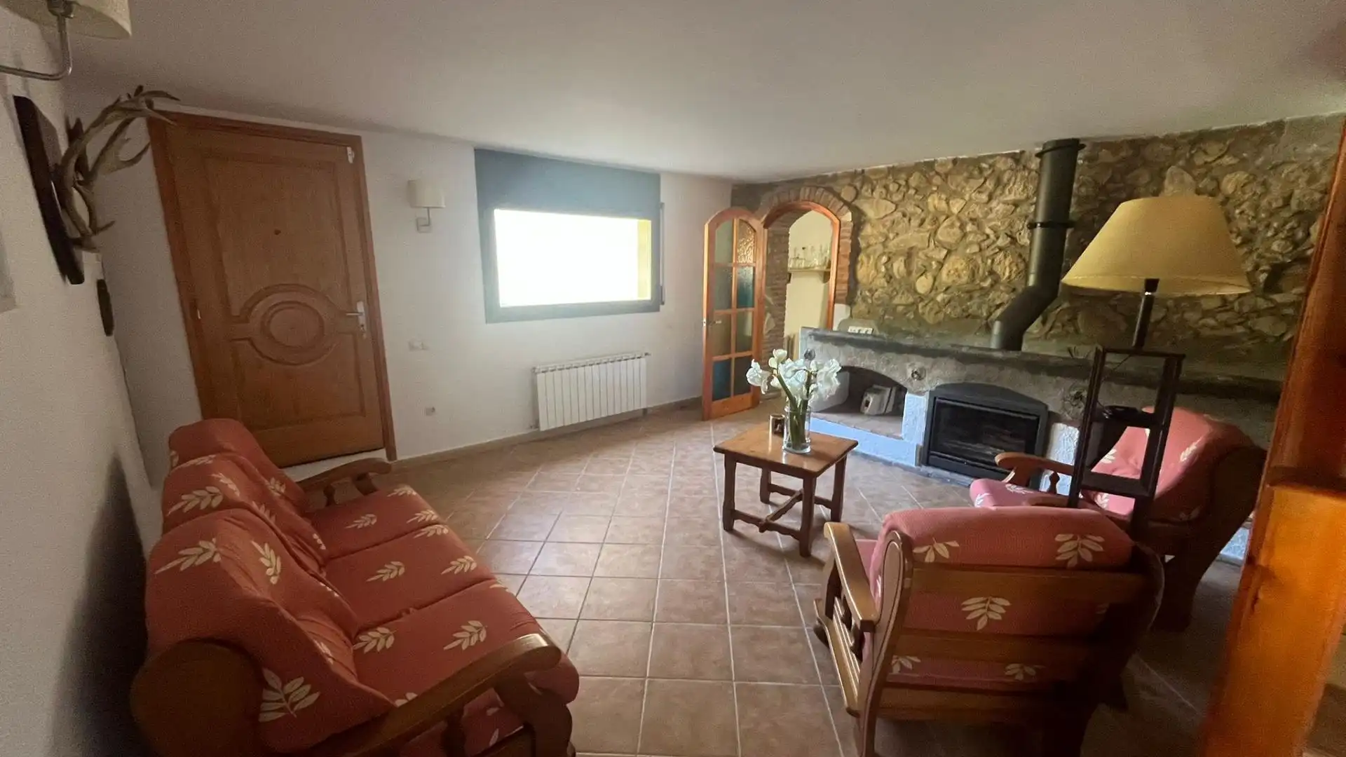 Sala de estar de Finca rústica de alquiler en Gualba con Calefacción
