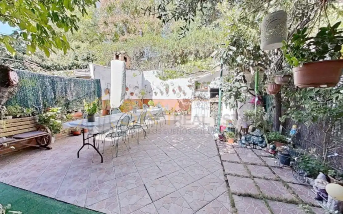 Garden of Detached homes for sale in Azuqueca de Henares  with Heating, Terrace and Furnished