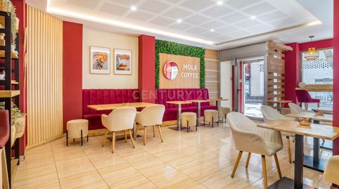 Photo 2 of Commercial properties for transfer in Avenida Ramón y Cajal, Fuengirola, Spain, 12, Puerto Deportivo, Fuengirola