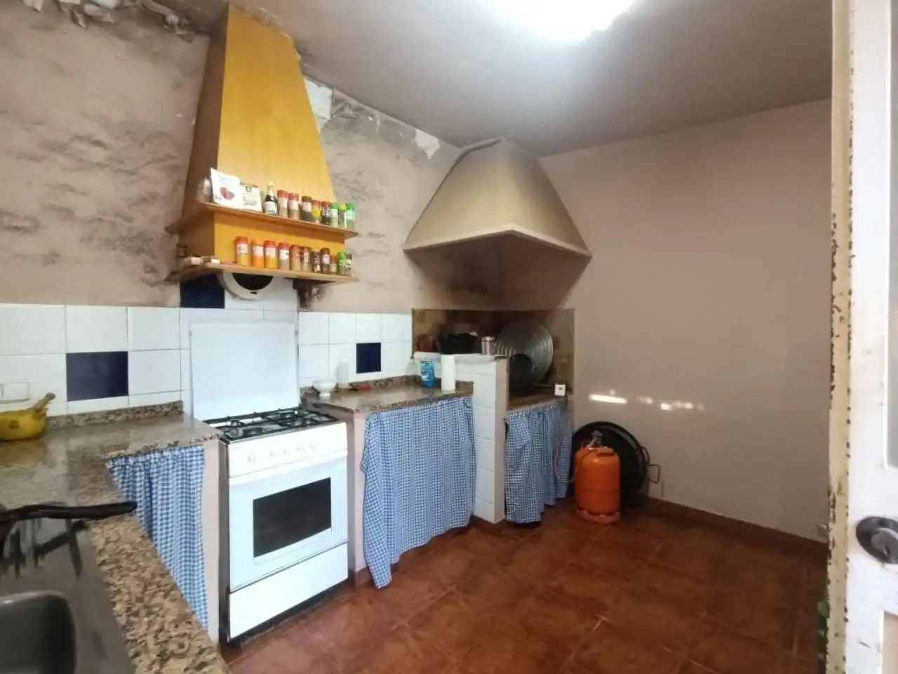 Küche von Haus oder Chalet zum Verkauf in Elda mit Heizung und Schwimmbad