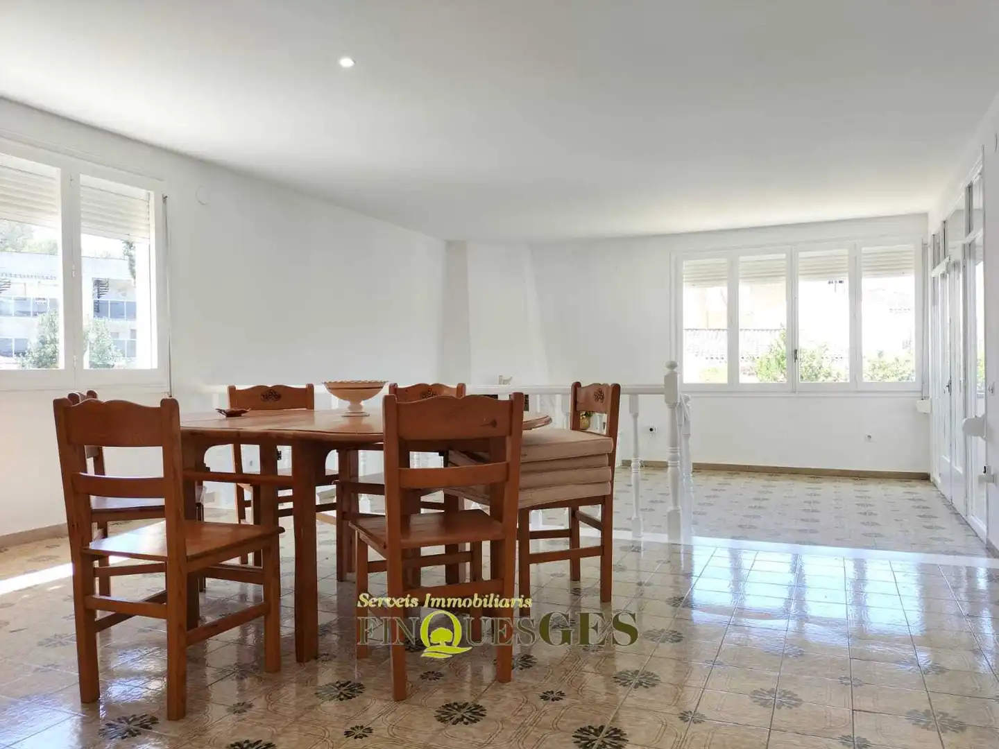Menjador de Casa o xalet en venda en Tarragona amb Jardí privat, Terrassa i Traster