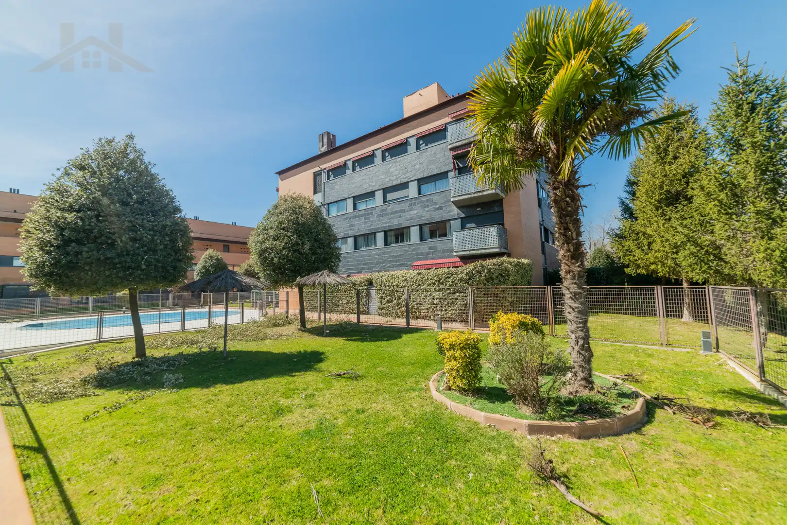 Vista exterior de Piso en venta en Boadilla del Monte con Aire acondicionado, Calefacción y Trastero