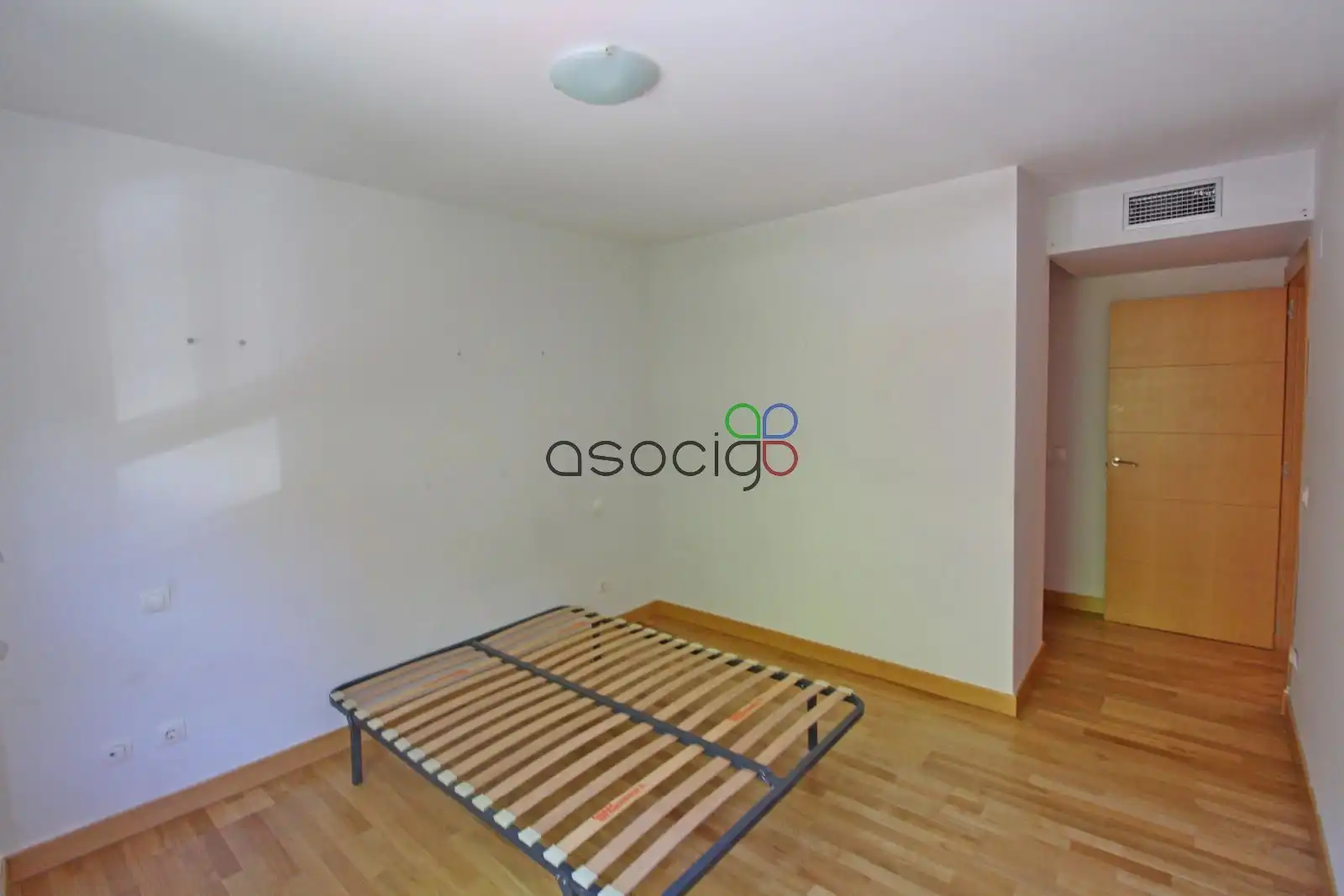 Habitación de Piso en venta en Yebes con Calefacción, Trastero y Piscina