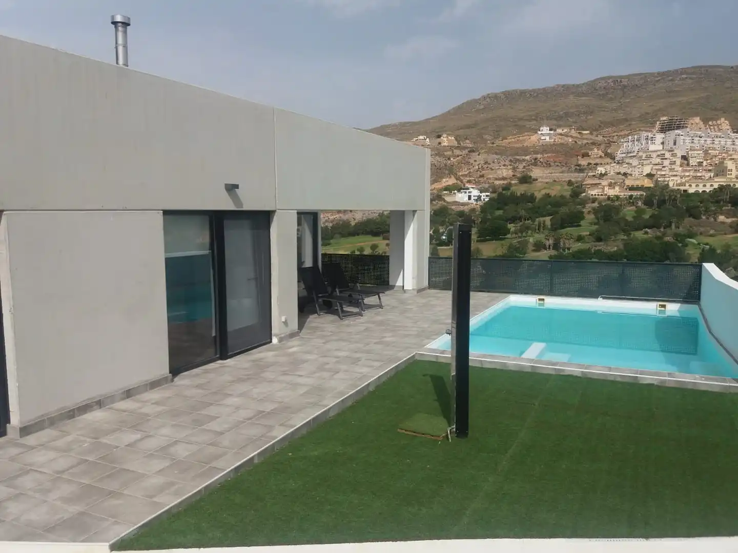 Casa con piscina en venta en Calle los Jarales, imagen 2